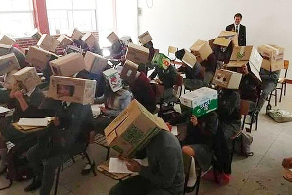 头套纸箱考试，这个防作弊大招很硬核了